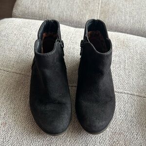 Cat & Jack Black Kids Ankle Boots